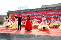 山東省文化館“愛心走基層”冬春文化惠民活動暨“傳統(tǒng)文化培育村”揭牌儀式在濟(jì)南陡溝街道辦事處杜家廟村舉行